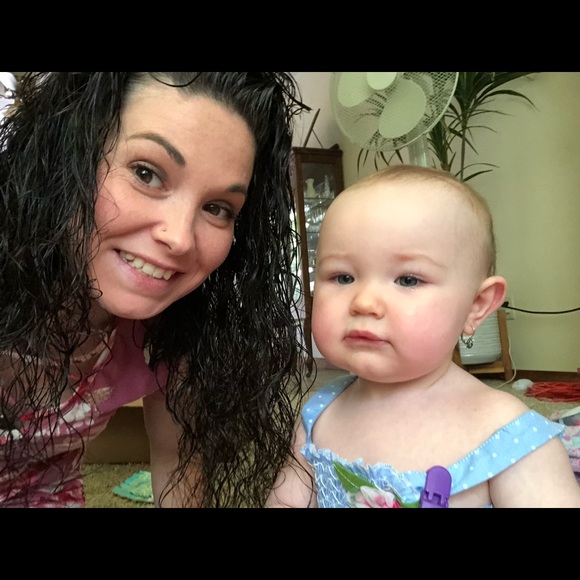 Meet your Posher, Kayla - Picture 1 of 1